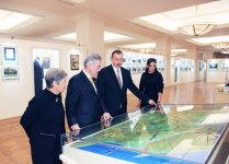 Avstriya Prezidenti Heydər Əliyev Fondunda olub (FOTO)