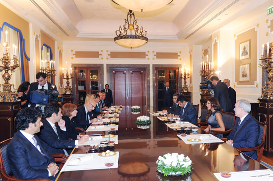 Mehriban xanım Əliyeva İtaliya-Azərbaycan parlamentlərarası dostluq qrupunun üzvləri ilə görüşüb (FOTO)
