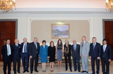 Mehriban xanım Əliyeva İtaliya-Azərbaycan parlamentlərarası dostluq qrupunun üzvləri ilə görüşüb (FOTO)