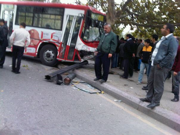 Bakıda avtobusların törətdiyi yol qəzaları (VİDEO)