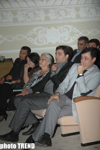 Yaşar Nuri mələklərin əhatəsində Habil Əliyevi seçib, "Dədə Qorqud"ə öyüd-nəsihət verdi (FOTO)