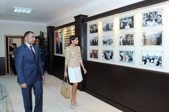 Heydər Əliyev Fondunun prezidenti Mehriban Əliyeva Fondun təşəbbüsü ilə Xəzər rayonunda inşa olunmuş bir neçə obyektin açılışlarında iştirak edib (FOTO)