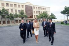 Heydər Əliyev Fondunun prezidenti Mehriban Əliyeva Fondun təşəbbüsü ilə Xəzər rayonunda inşa olunmuş bir neçə obyektin açılışlarında iştirak edib (FOTO)