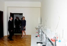 Azərbaycanın birinci xanımı Xəzər rayonunda  bir neçə təhsil müəssisəsinin açılışlarında iştirak etmişdir (FOTO)