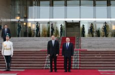 Qazaxıstanda rəsmi səfərdə olan Azərbaycan Prezidentinin Almatıda rəsmi qarşılanma mərasimi olub (FOTO)