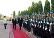 Qazaxıstanda rəsmi səfərdə olan Azərbaycan Prezidentinin Almatıda rəsmi qarşılanma mərasimi olub (FOTO)