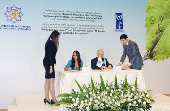Leyla Əliyeva: Azərbaycanda ətraf mühitin qorunması məsələsinə xüsusi diqqət yetirilir (FOTO)
