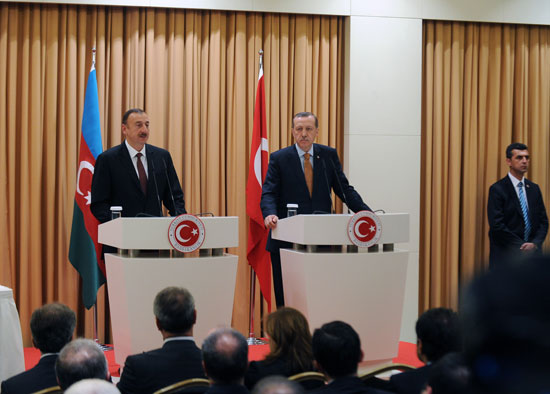 Prezident İlham Əliyev: Azərbaycan “Cənub qaz dəhlizi” layihələrinin reallaşdırmasına öz töhfəsini verir (FOTO)