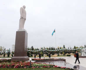 Azərbaycan Prezidenti Ucarda Heydər Əliyev Mərkəzinin açılışında iştirak edib (FOTO)