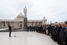 Azərbaycan Prezidenti Ucarda Heydər Əliyev Mərkəzinin açılışında iştirak edib (FOTO)