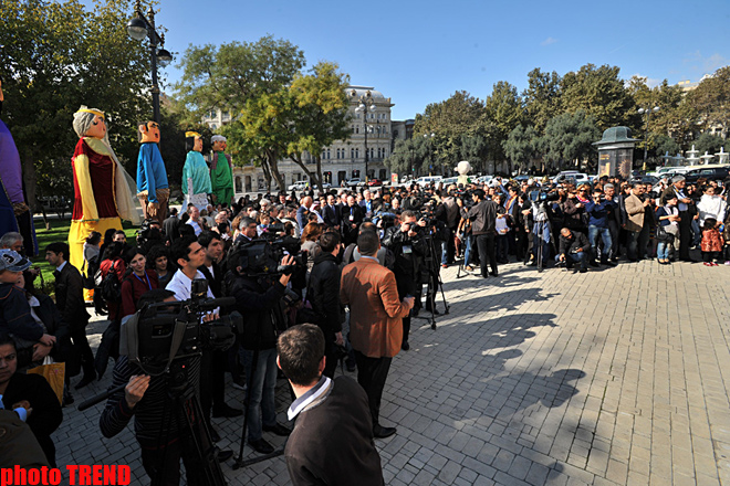 Bakıda Beynəlxalq Kukla Teatrları Festivalı açılıb (FOTO)