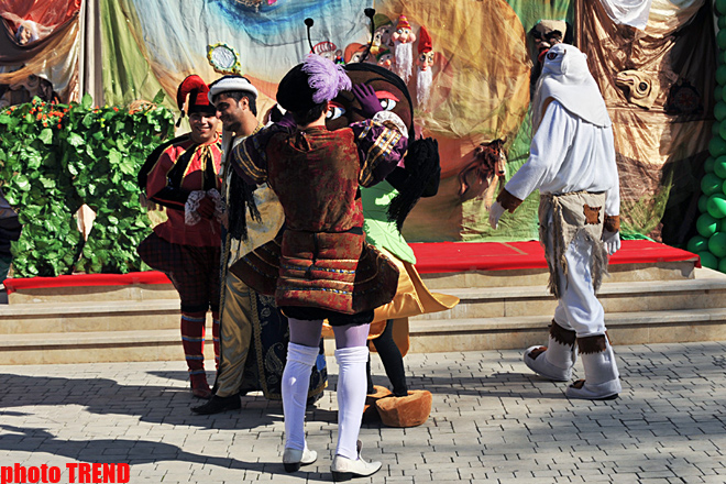 Bakıda Beynəlxalq Kukla Teatrları Festivalı açılıb (FOTO)