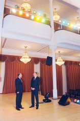 İlham Əliyev Azərbaycan Dövlət Mahnı Teatrının binasının əsaslı bərpa və yenidənqurmadan sonrakı vəziyyəti ilə tanış olub (FOTO)