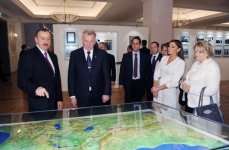 Macarıstan Prezidenti Heydər Əliyev Fondunda olub (FOTO)