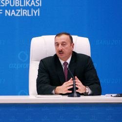 Prezident İlham Əliyev: Azərbaycanın iqtisadi inkişafı planlı şəkildə həyata keçirilir (FOTO)
