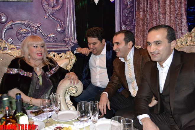 İlhamə Quliyeva Zirəddin Rzayevin yubileyində fəxri qonaq oldu (FOTO)