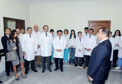 Heydər Əliyev Fondunun vitse-prezidenti Leyla Əliyeva Cərrahiyyə və Orqan Transplantologiya Mərkəzində yaradılan şəraitlə tanış olub (FOTO)