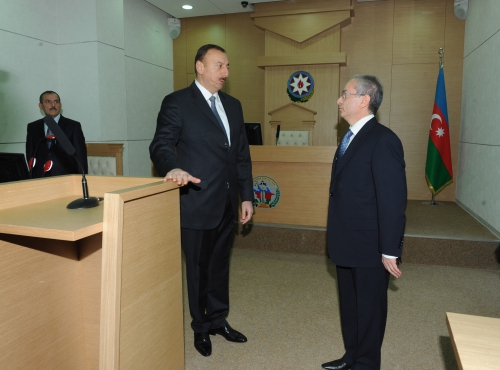 İlham Əliyev Oğuz rayon məhkəməsinin inzibati binasının açılışında iştirak edib (FOTO)