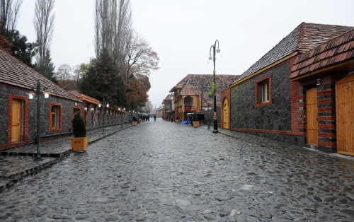 Prezident İlham Əliyev: Azərbaycan ordusu istənilən anda torpaqları hərbi yolla azad edə bilər (FOTO)