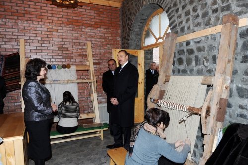 Prezident İlham Əliyev: Azərbaycan ordusu istənilən anda torpaqları hərbi yolla azad edə bilər (FOTO)