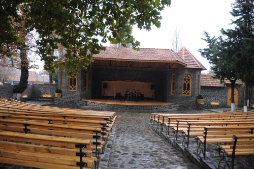 Prezident İlham Əliyev: Azərbaycan ordusu istənilən anda torpaqları hərbi yolla azad edə bilər (FOTO)