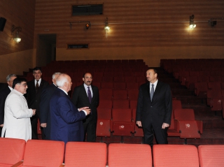 İlham Əliyev Şəkidə Sabit Rəhman adına Dövlət Dram Teatrının binası ilə tanış olub (FOTO)
