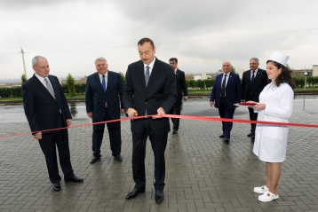 Azərbaycan Prezidenti Şəkidə mərkəzi xəstəxananın açılışında iştirak edib (FOTO)