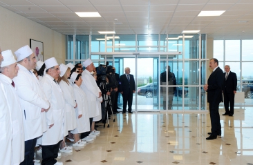 Azərbaycan Prezidenti Şəkidə mərkəzi xəstəxananın açılışında iştirak edib (FOTO)