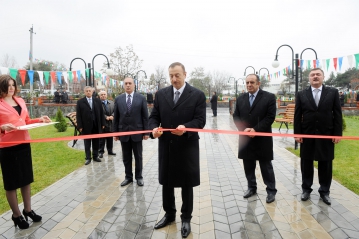 İlham Əliyev YAP-ın Qax rayon təşkilatının yeni inzibati binasının açılışında iştirak edib (FOTO)