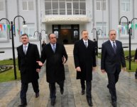 İlham Əliyev YAP-ın Qax rayon təşkilatının yeni inzibati binasının açılışında iştirak edib (FOTO)