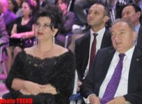 Türkiyənin şou-ulduzları Azərbaycanda mükafat aldılar (FOTO)