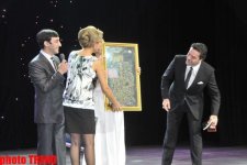Türkiyənin şou-ulduzları Azərbaycanda mükafat aldılar (FOTO)