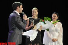 Türkiyənin şou-ulduzları Azərbaycanda mükafat aldılar (FOTO)