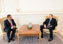 İlham Əliyev bir sıra xarici ölkələrin Azəbaycandakı səfirlərinin etimadnamələrini qəbul edib (FOTO)