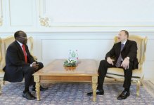 İlham Əliyev bir sıra xarici ölkələrin Azəbaycandakı səfirlərinin etimadnamələrini qəbul edib (FOTO)