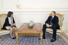 İlham Əliyev bir sıra xarici ölkələrin Azəbaycandakı səfirlərinin etimadnamələrini qəbul edib (FOTO)