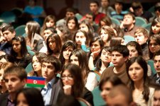 Leyla Əliyeva: RAGT həm Azərbaycan gənclərini birləşdirməyə, həm də onların Rusiya cəmiyyətinə inteqrasiyasına kömək göstərməyə çalışır (FOTO)