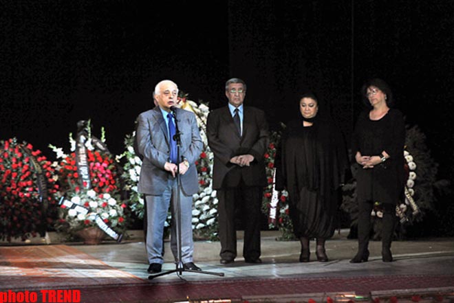 Azərbaycanın tanınmış müğənnisi Firəngiz Əhmədova ilə vida mərasimi keçirilib (FOTO)