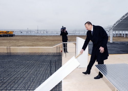 İlham Əliyev karbamid istehsalı zavodunun təməlqoyma mərasimində iştirak edib (FOTO)