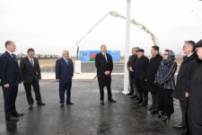 İlham Əliyev karbamid istehsalı zavodunun təməlqoyma mərasimində iştirak edib (FOTO)