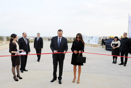 Azərbaycan Prezidenti və xanımı Qobustan muzeyinin açılışında iştirak ediblər (FOTO)