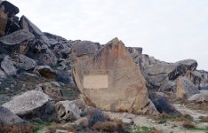 Azərbaycan Prezidenti və xanımı Qobustan muzeyinin açılışında iştirak ediblər (FOTO)