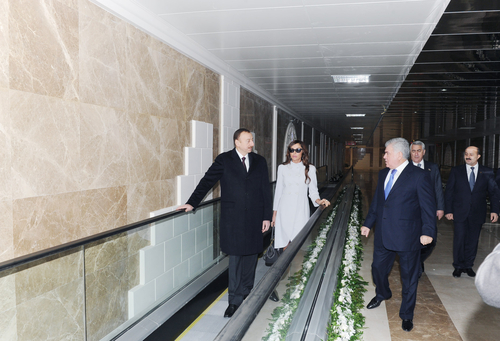 Azərbaycan Prezidenti və xanımı yeni piyada keçidlərinin açılışlarında iştirak ediblər (FOTO)
