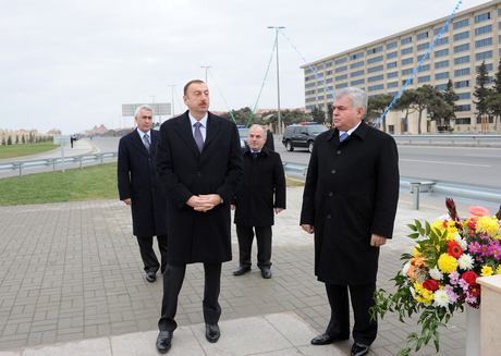 İlham Əliyev Buzovna qovşağı tunel və yol ötürücüsünün açılışında iştirak edib (FOTO)