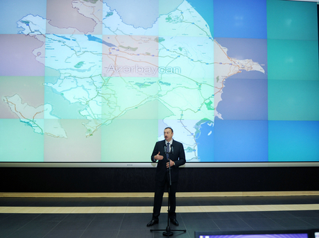 Prezident İlham Əliyev: Azərbaycanda ən müasir yol-nəqliyyat infrastrukturu yaradılacaq (FOTO) (ƏLAVƏ OLUNUB)
