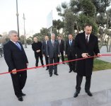 Azərbaycan Prezidenti və xanımı yeni piyada keçidlərinin açılışlarında iştirak ediblər (FOTO)