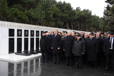 Azərbaycan Prezidenti Şəhidlər Xiyabanını ziyarət edib (FOTO)