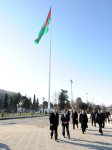 İlham Əliyev Gəncədəki Bayraq Meydanında görülən işlərlə tanış olub (FOTO)