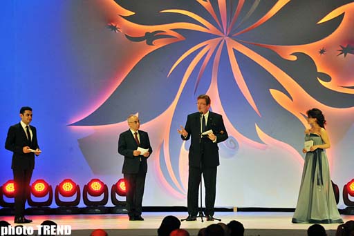 Bakı "Eurovision 2012"-yə ev sahibliyini rəsmən qəbul etdi (FOTO) (VİDEO)
