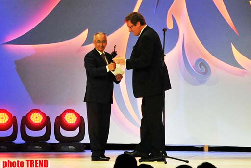 Bakı "Eurovision 2012"-yə ev sahibliyini rəsmən qəbul etdi (FOTO) (VİDEO)